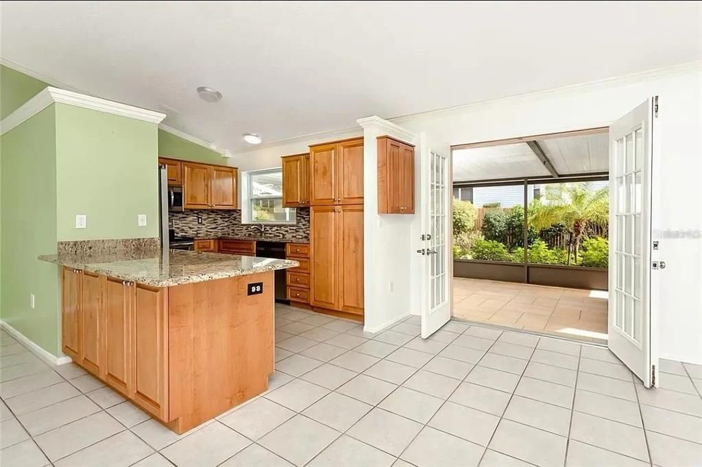 For Rent: $2,900 (3 beds, 2 baths, 1356 Square Feet)