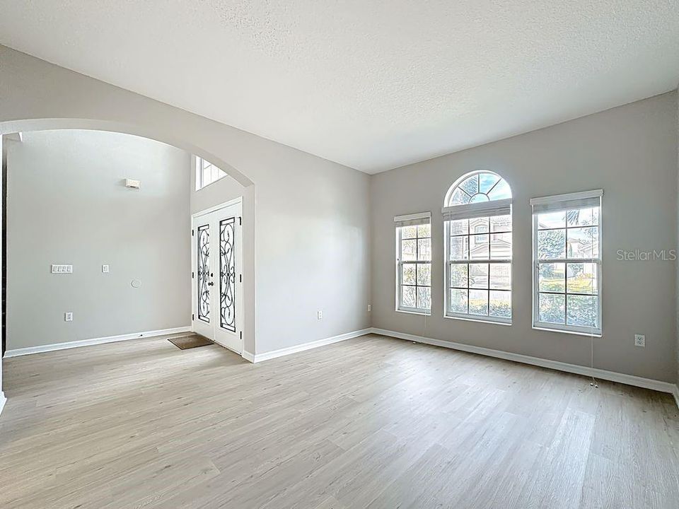 待售: $605,000 (5 贝兹, 4 浴室, 3498 平方英尺)