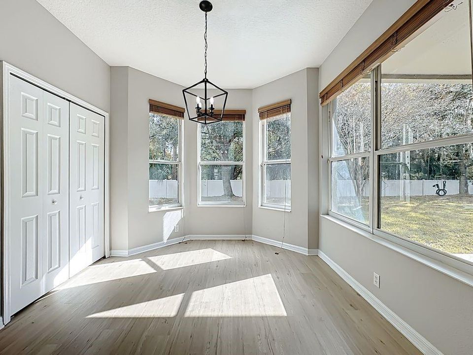 待售: $605,000 (5 贝兹, 4 浴室, 3498 平方英尺)