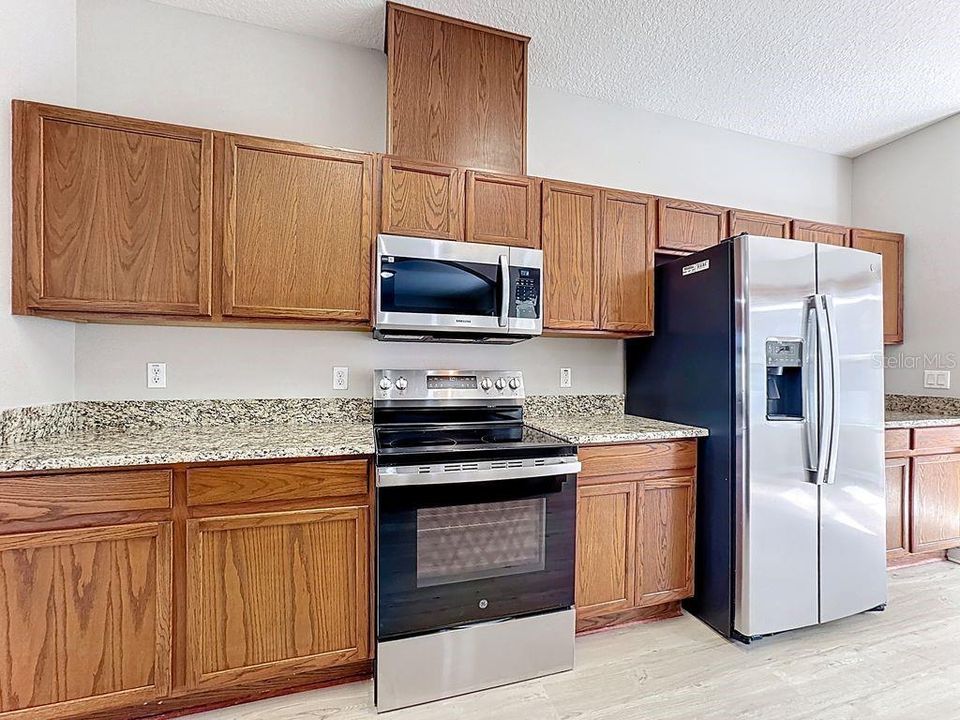 待售: $605,000 (5 贝兹, 4 浴室, 3498 平方英尺)