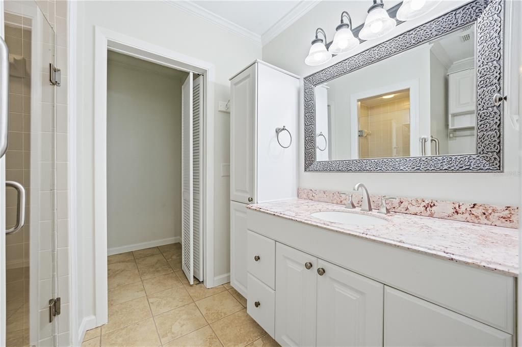 待售: $450,000 (2 贝兹, 2 浴室, 1419 平方英尺)