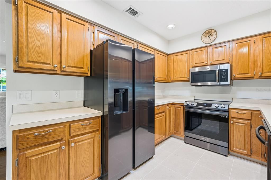 待售: $450,000 (2 贝兹, 2 浴室, 1419 平方英尺)