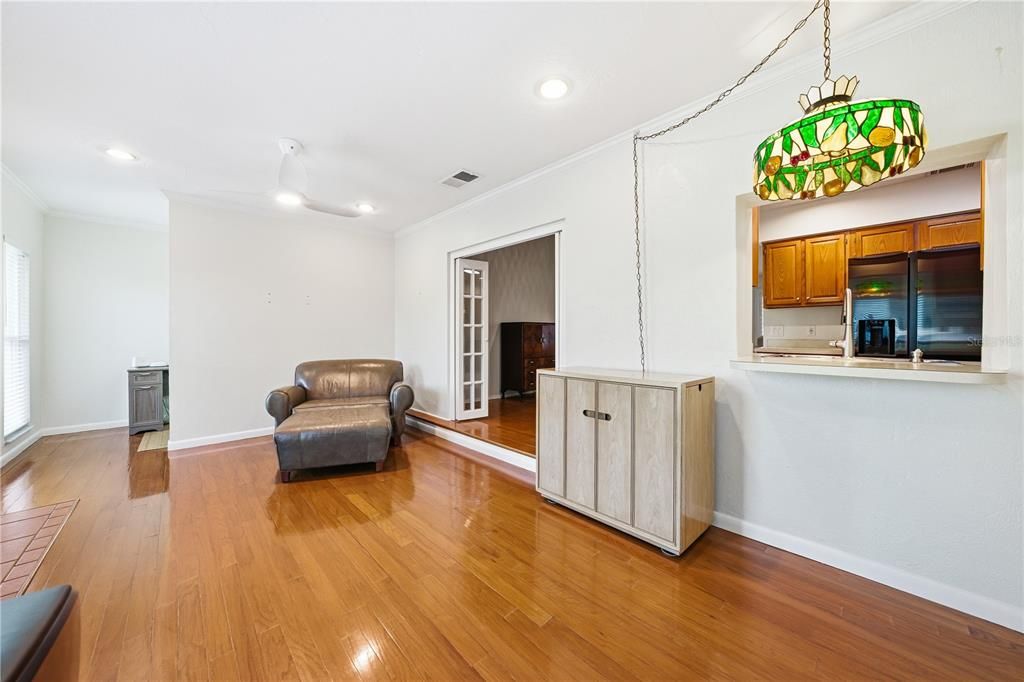 待售: $450,000 (2 贝兹, 2 浴室, 1419 平方英尺)