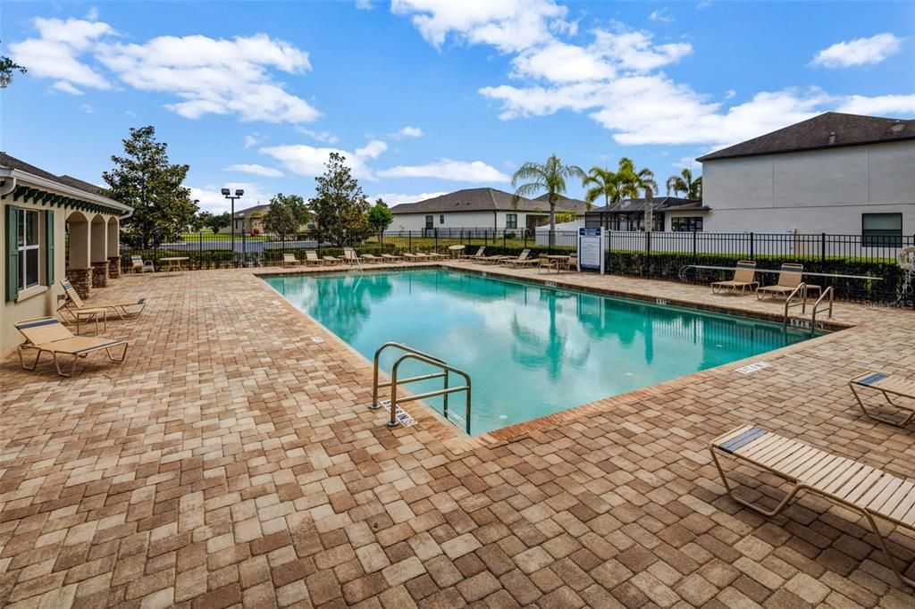 For Sale: $528,000 (3 beds, 2 baths, 1941 Square Feet)