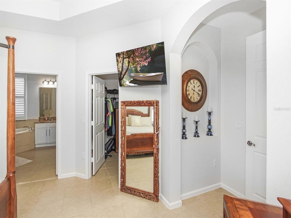 For Sale: $528,000 (3 beds, 2 baths, 1941 Square Feet)