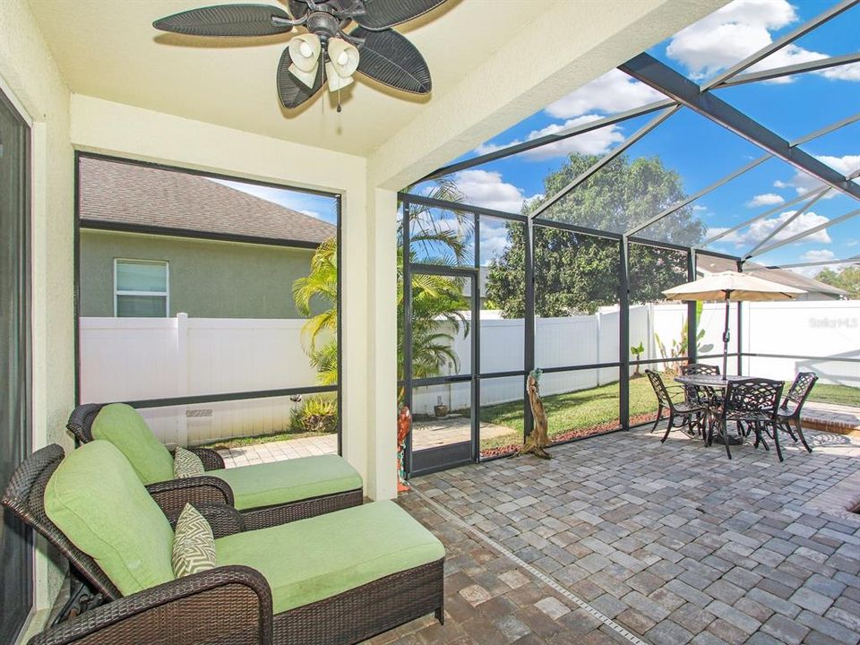 For Sale: $528,000 (3 beds, 2 baths, 1941 Square Feet)