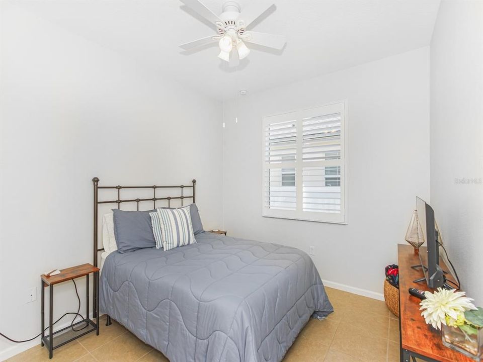 For Sale: $528,000 (3 beds, 2 baths, 1941 Square Feet)