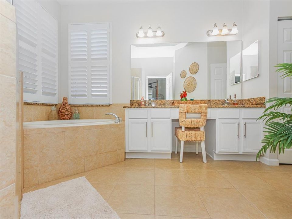 For Sale: $528,000 (3 beds, 2 baths, 1941 Square Feet)