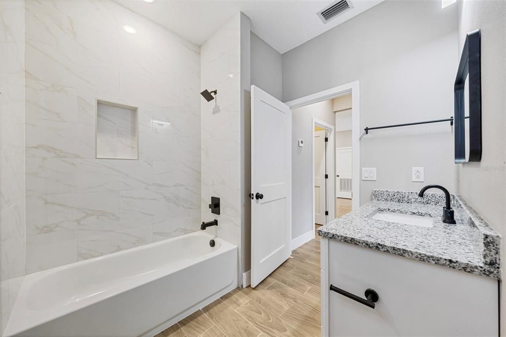 待售: $399,500 (3 贝兹, 2 浴室, 1590 平方英尺)