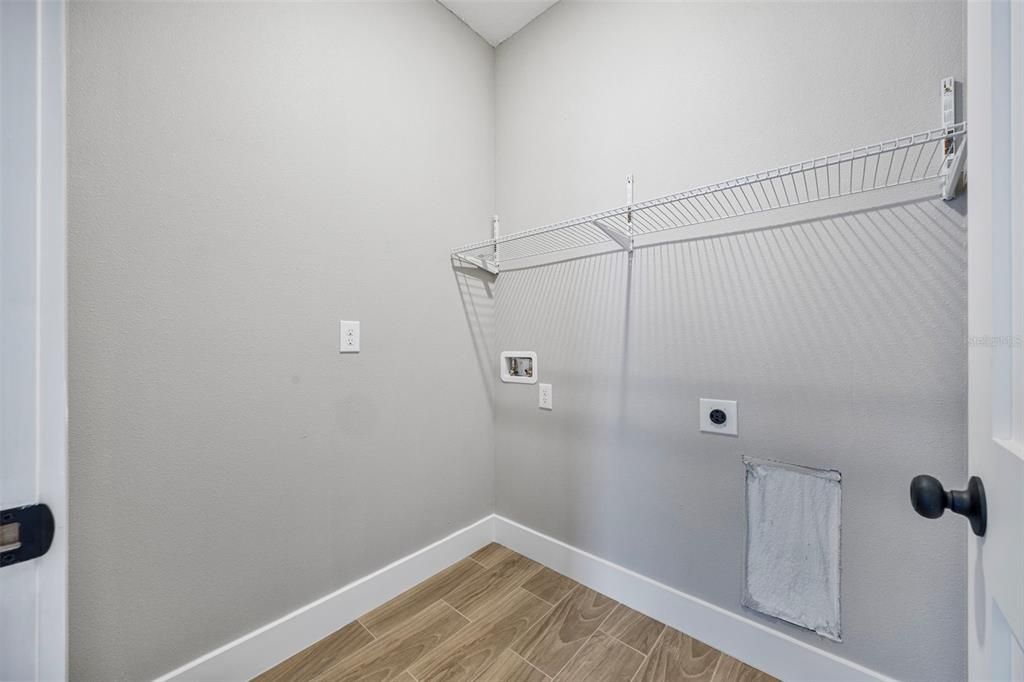 待售: $399,500 (3 贝兹, 2 浴室, 1590 平方英尺)