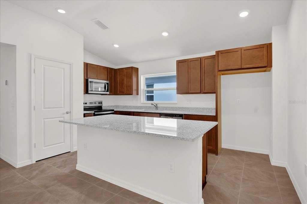 En Venta: $293,179 (3 camas, 2 baños, 1511 Pies cuadrados)