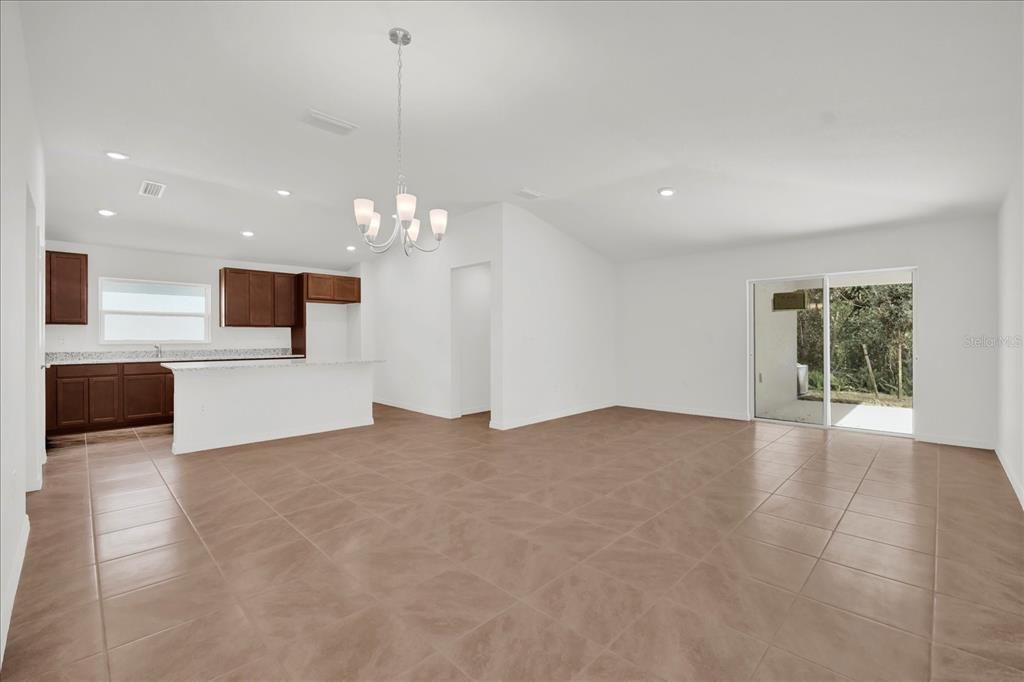 En Venta: $293,179 (3 camas, 2 baños, 1511 Pies cuadrados)