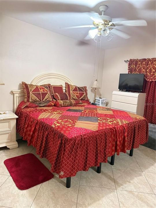 待售: $360,000 (3 贝兹, 2 浴室, 1402 平方英尺)