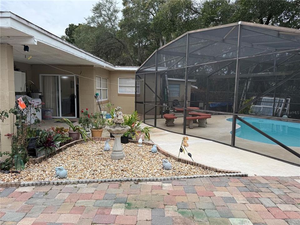 待售: $360,000 (3 贝兹, 2 浴室, 1402 平方英尺)