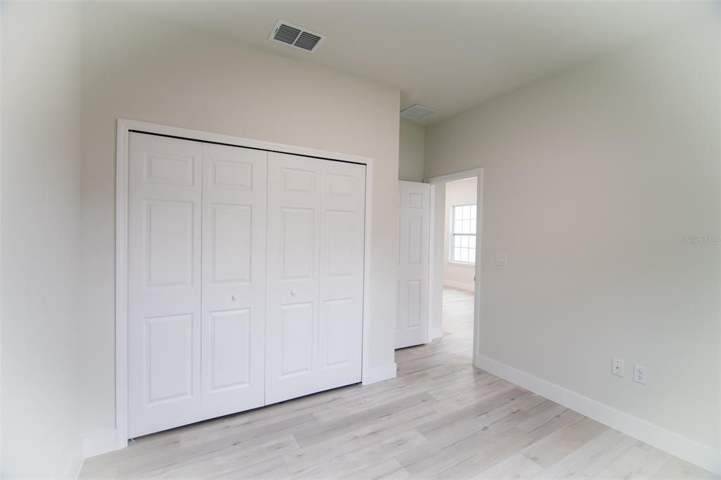 Active With Contract: $300,000 (4 beds, 2 baths, 1782 Square Feet)