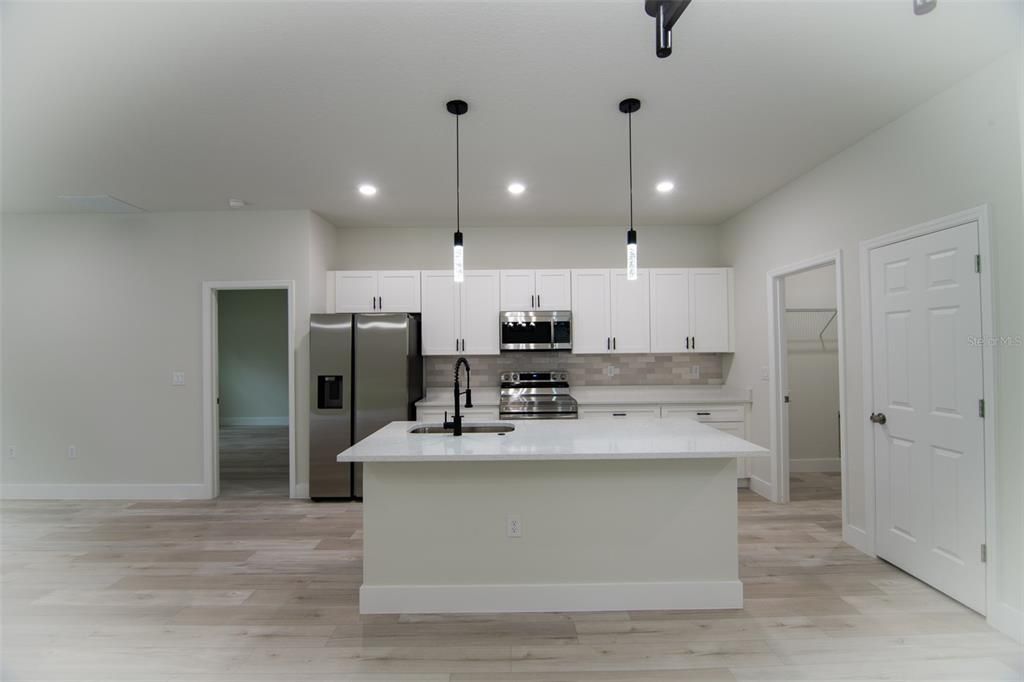 Active With Contract: $300,000 (4 beds, 2 baths, 1782 Square Feet)