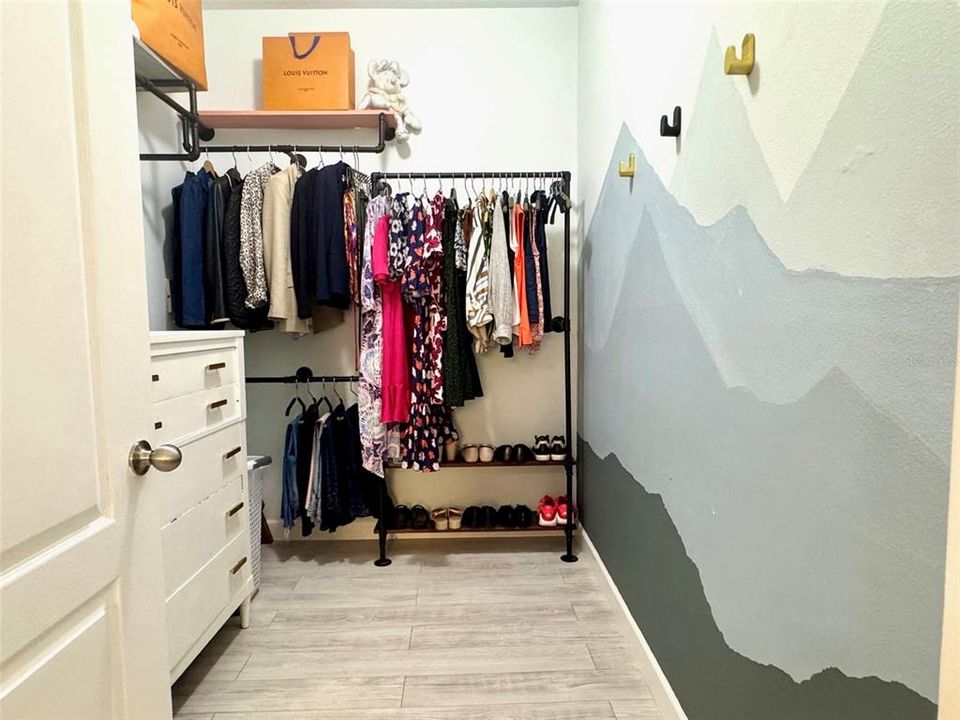 For Rent: $2,000 (2 beds, 2 baths, 1076 Square Feet)