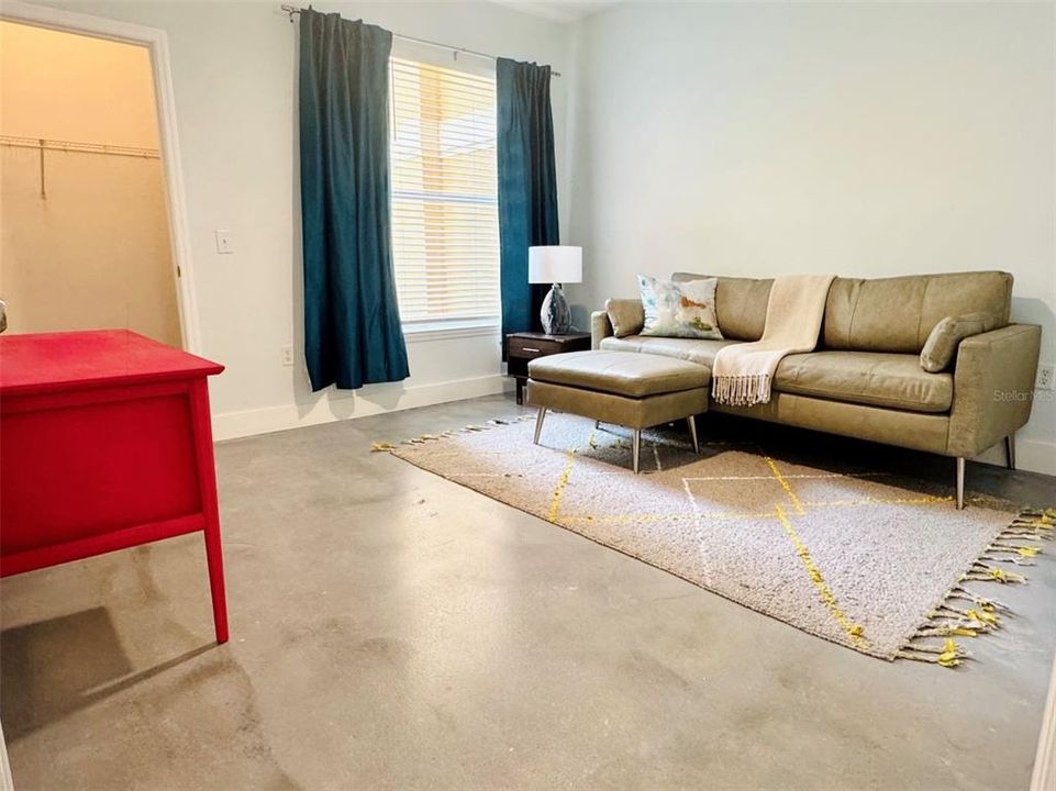 For Rent: $2,000 (2 beds, 2 baths, 1076 Square Feet)