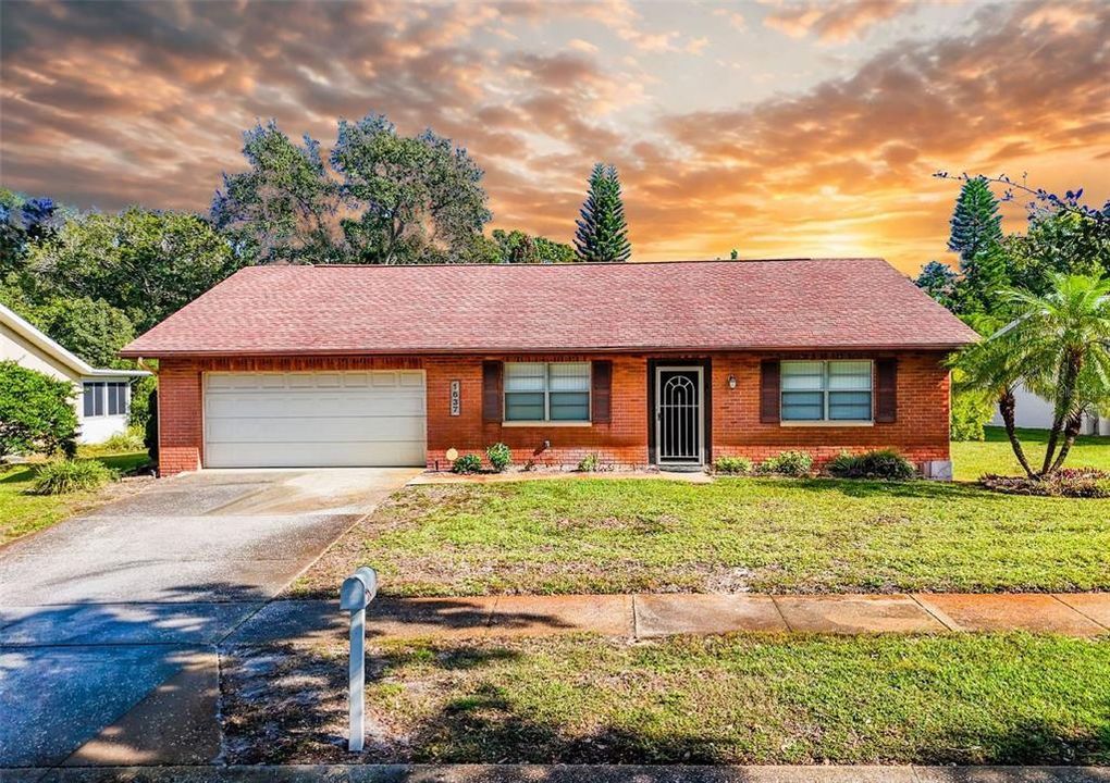 For Sale: $368,000 (2 beds, 2 baths, 1492 Square Feet)