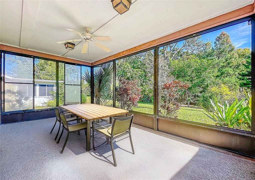 For Sale: $368,000 (2 beds, 2 baths, 1492 Square Feet)