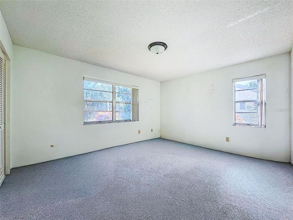 For Sale: $368,000 (2 beds, 2 baths, 1492 Square Feet)