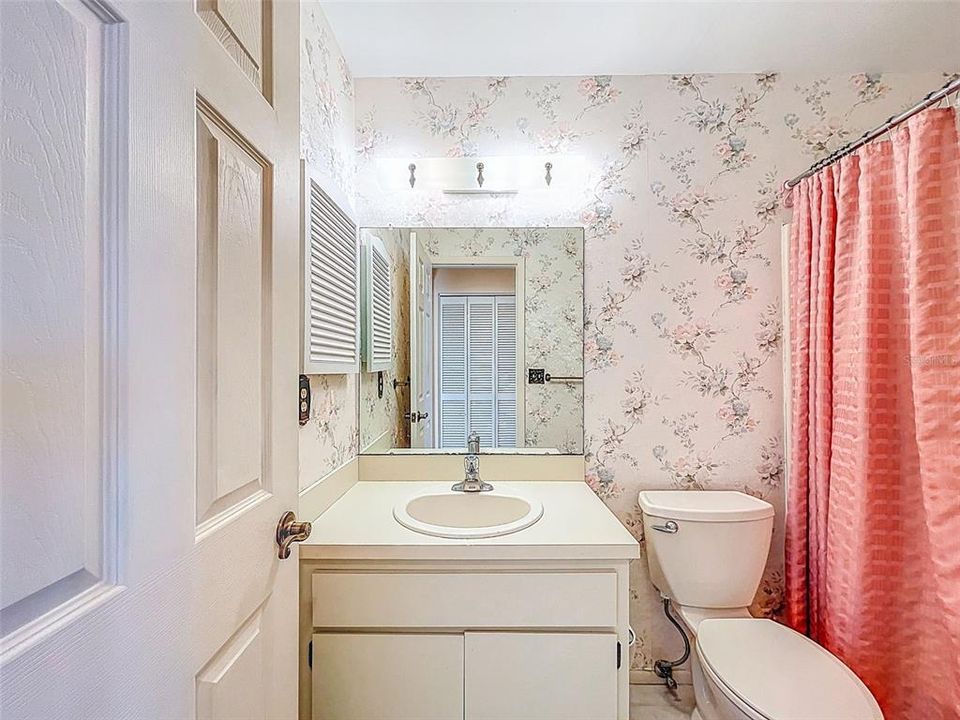 For Sale: $368,000 (2 beds, 2 baths, 1492 Square Feet)