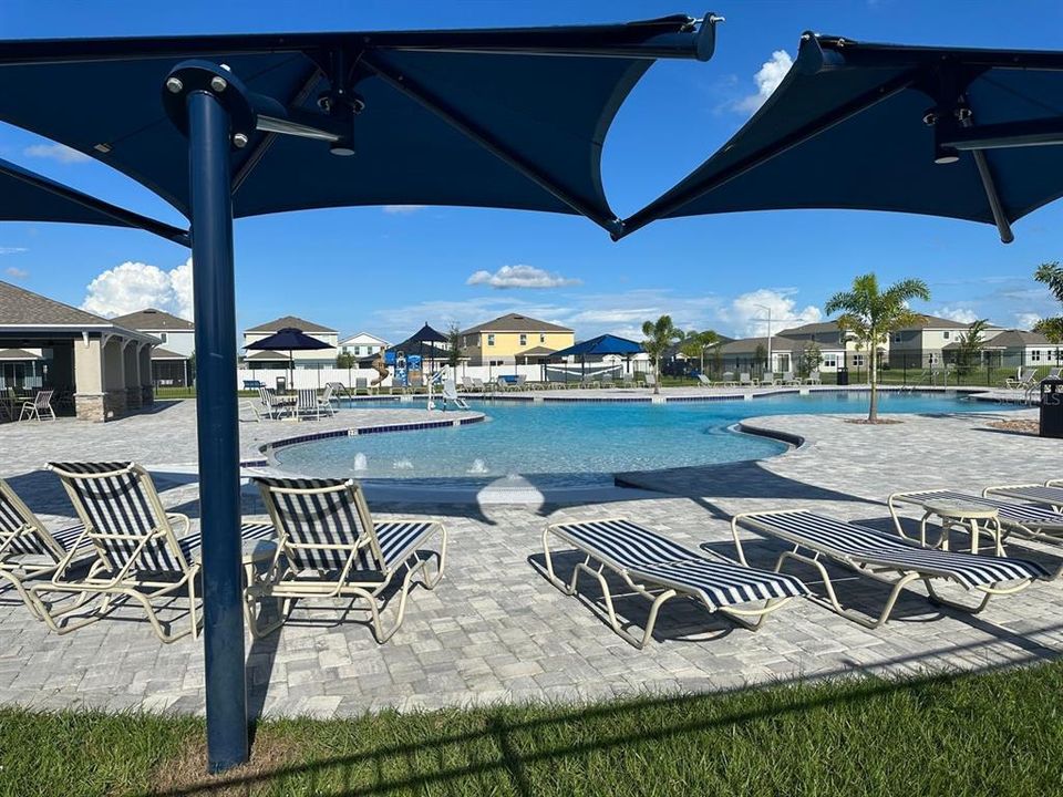 For Rent: $2,200 (4 beds, 2 baths, 1715 Square Feet)