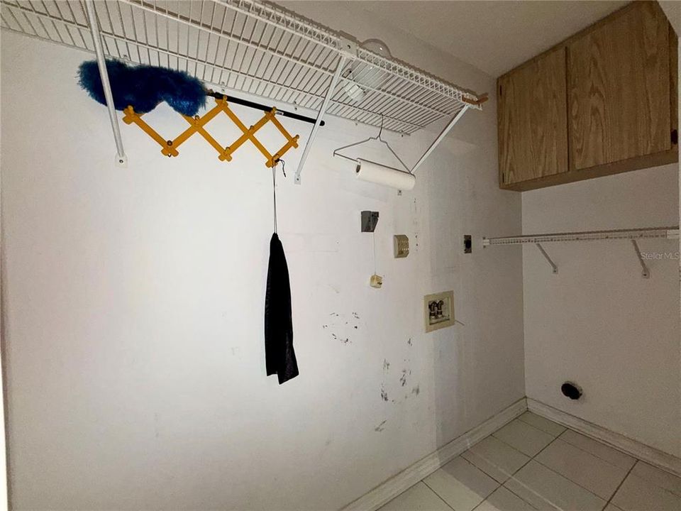 待售: $425,000 (4 贝兹, 2 浴室, 1843 平方英尺)