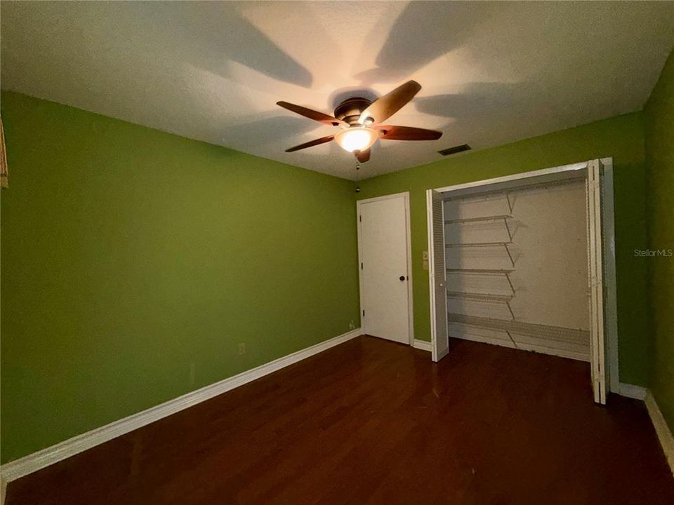 待售: $425,000 (4 贝兹, 2 浴室, 1843 平方英尺)