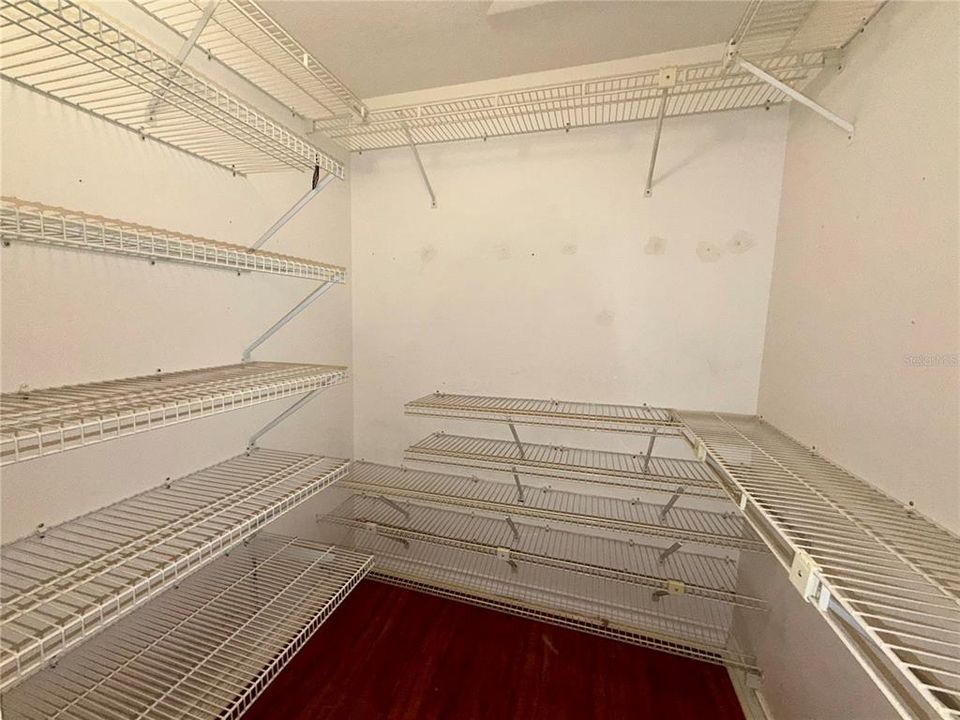 待售: $425,000 (4 贝兹, 2 浴室, 1843 平方英尺)