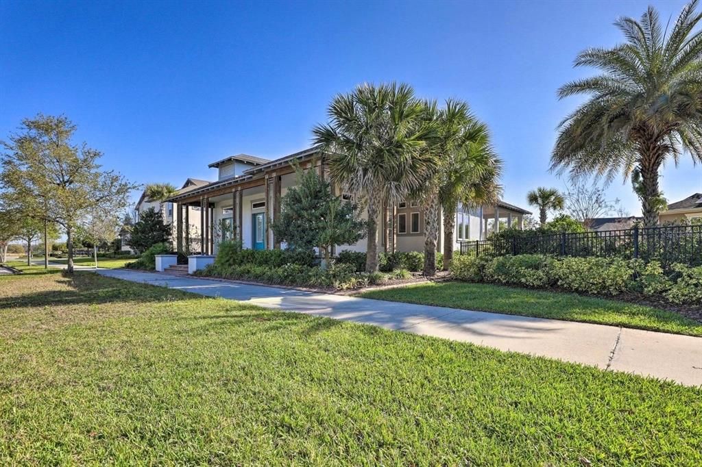 出租: $5,000 (4 贝兹, 2 浴室, 3383 平方英尺)