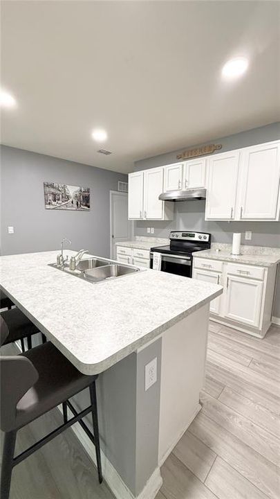 На продажу: $484,990 (5 спален, 3 ванн, 2451 Квадратных фут)