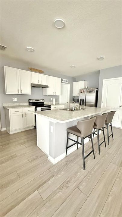 На продажу: $484,990 (5 спален, 3 ванн, 2451 Квадратных фут)