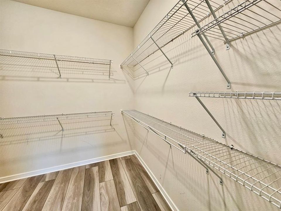 For Rent: $2,700 (3 beds, 2 baths, 2921 Square Feet)