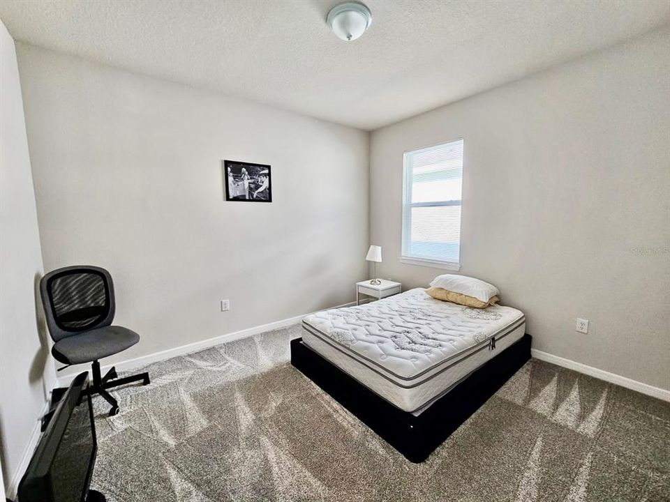 For Rent: $2,700 (3 beds, 2 baths, 2921 Square Feet)