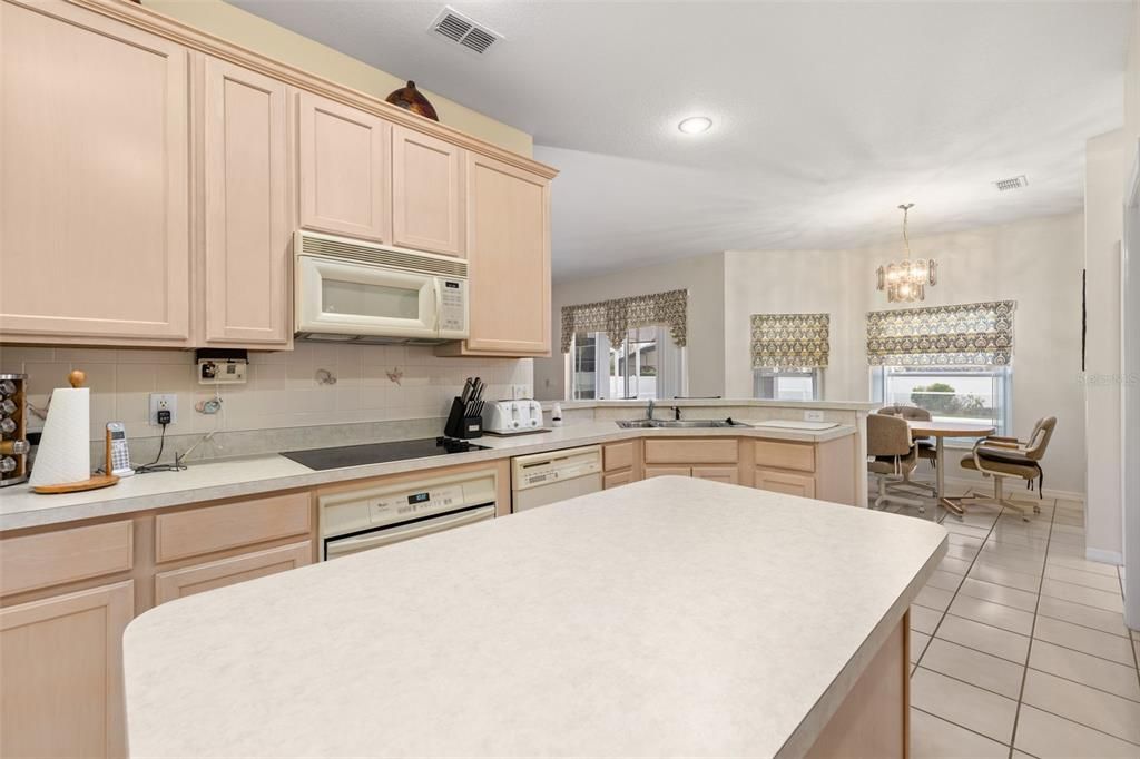 For Sale: $429,900 (4 beds, 2 baths, 2185 Square Feet)