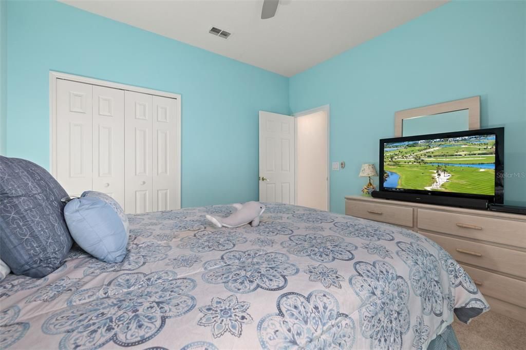 For Sale: $429,900 (4 beds, 2 baths, 2185 Square Feet)