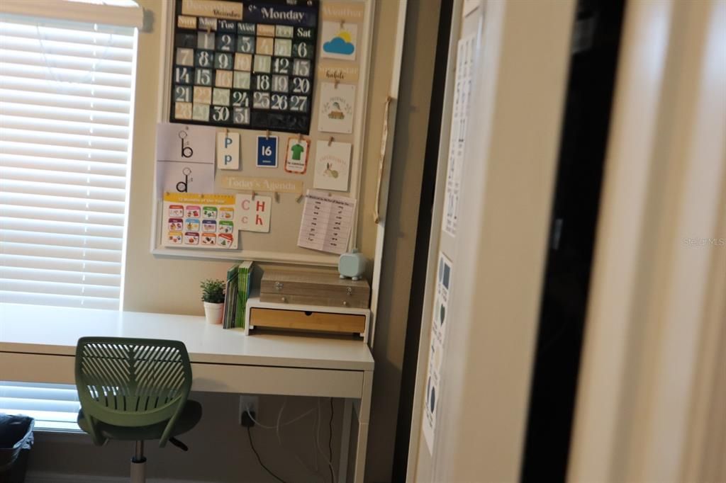 待售: $325,000 (3 贝兹, 2 浴室, 1638 平方英尺)