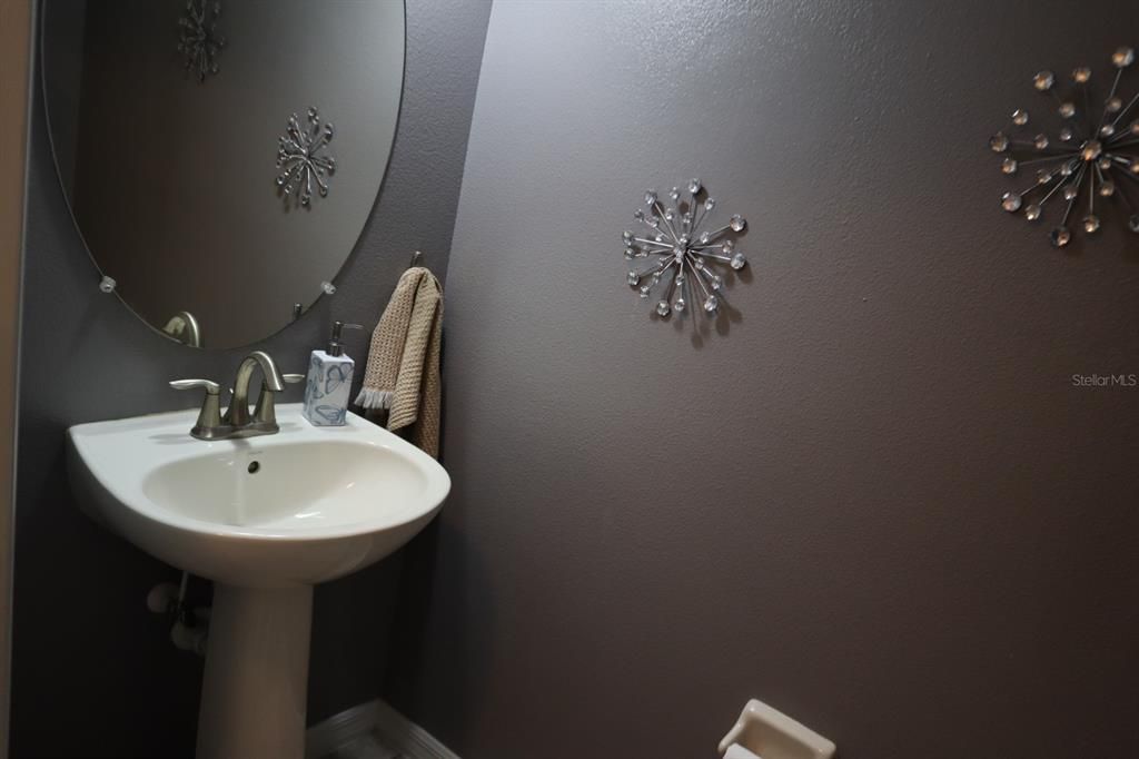 待售: $325,000 (3 贝兹, 2 浴室, 1638 平方英尺)