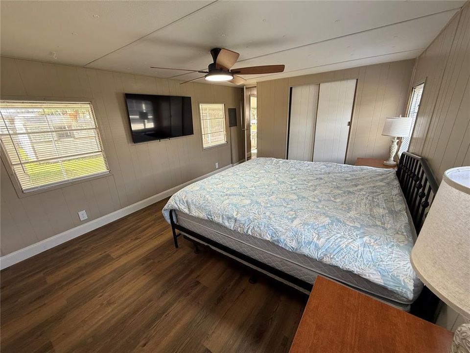 На продажу: $159,000 (2 спален, 2 ванн, 957 Квадратных фут)