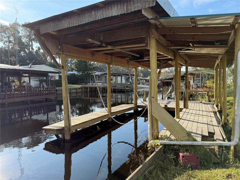 На продажу: $159,000 (2 спален, 2 ванн, 957 Квадратных фут)