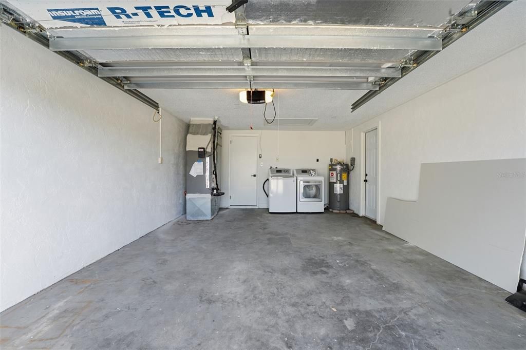 На продажу: $279,000 (2 спален, 2 ванн, 1014 Квадратных фут)