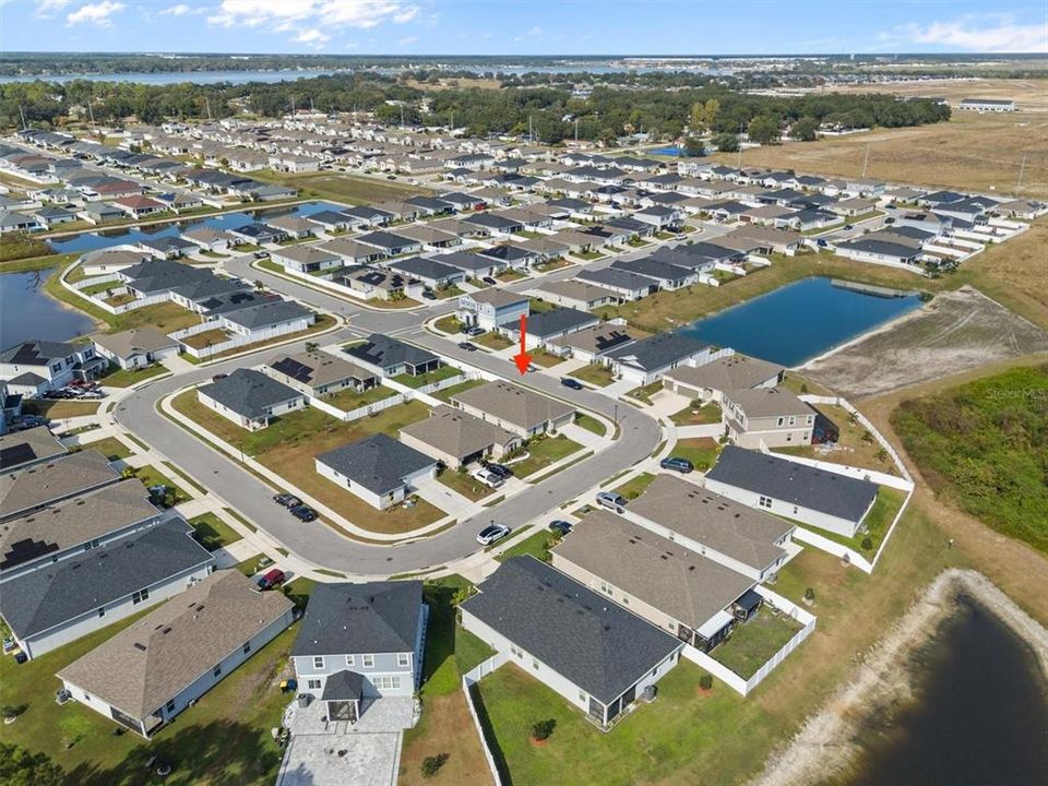 待售: $398,000 (4 贝兹, 2 浴室, 1989 平方英尺)