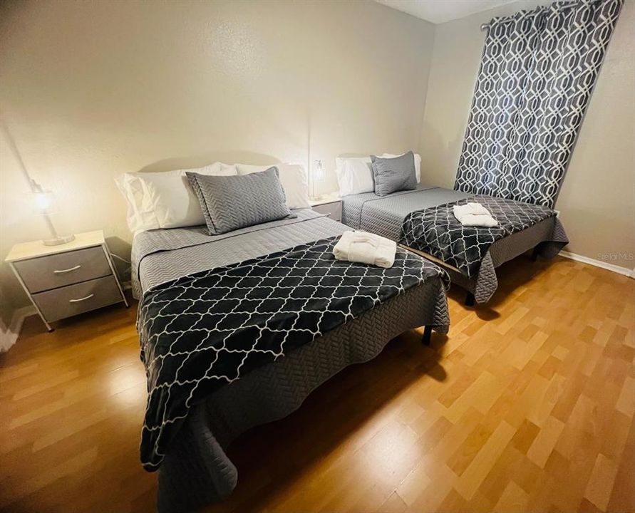 For Sale: $249,900 (2 beds, 2 baths, 1026 Square Feet)