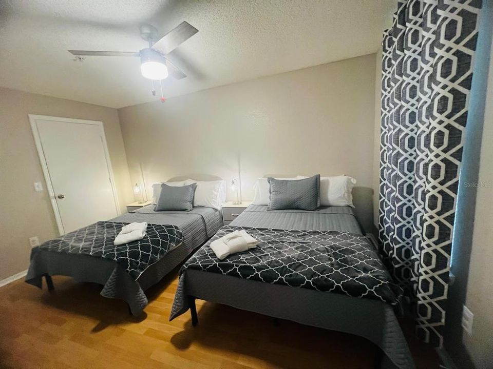 For Sale: $249,900 (2 beds, 2 baths, 1026 Square Feet)