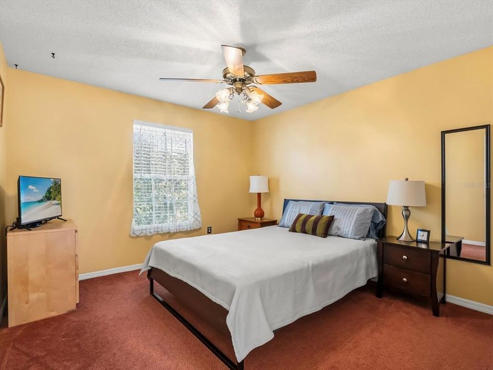 For Sale: $398,900 (3 beds, 2 baths, 1514 Square Feet)