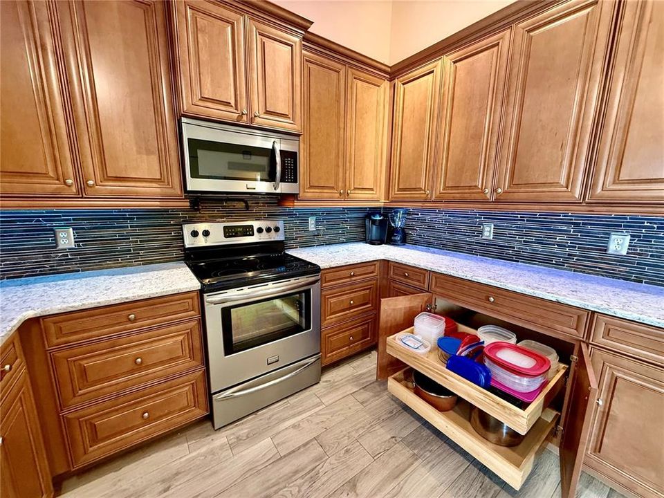 For Sale: $398,900 (3 beds, 2 baths, 1514 Square Feet)