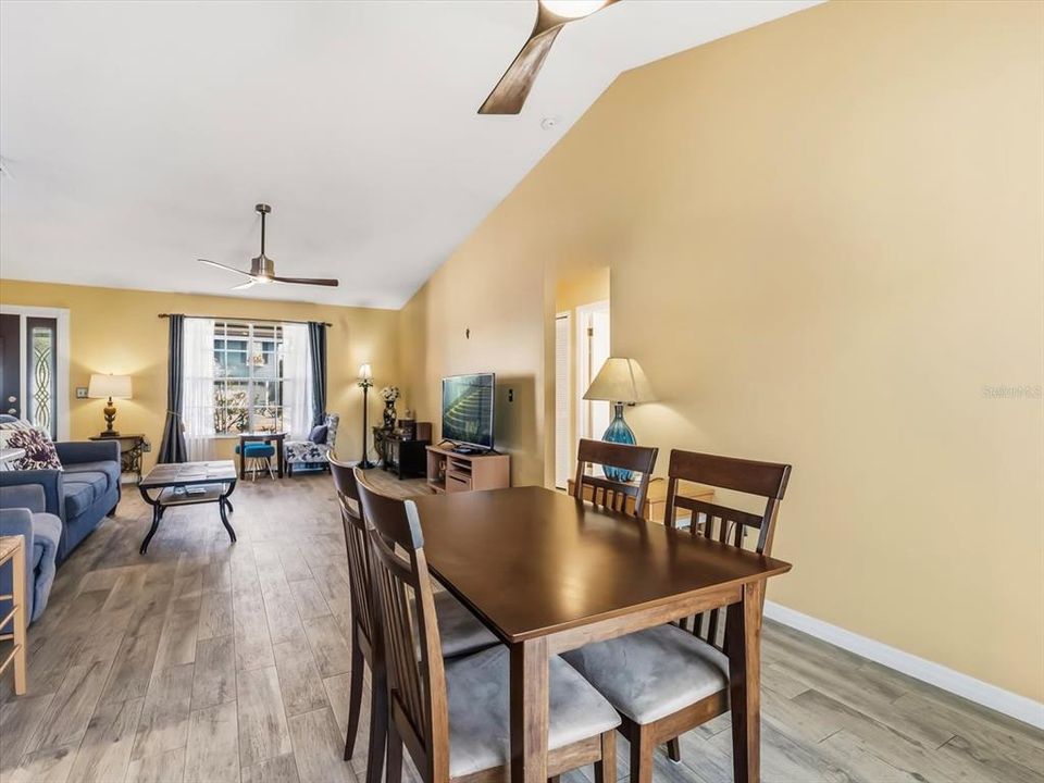 For Sale: $398,900 (3 beds, 2 baths, 1514 Square Feet)