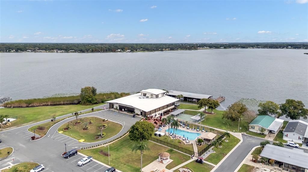 На продажу: $127,900 (2 спален, 2 ванн, 1440 Квадратных фут)