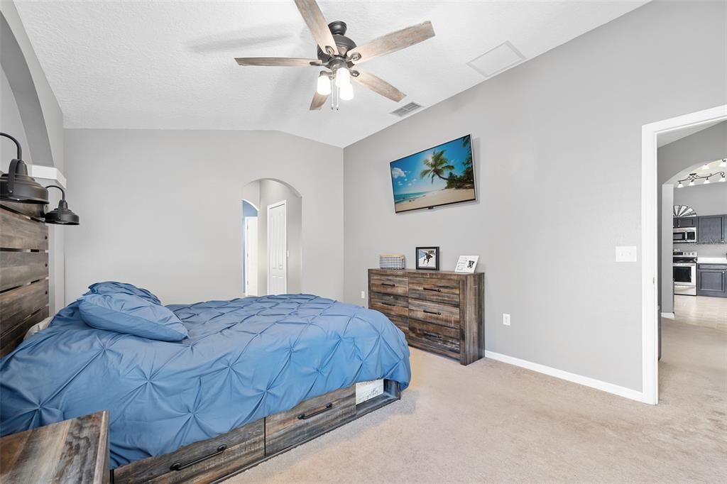 En Venta: $399,900 (3 camas, 2 baños, 1744 Pies cuadrados)